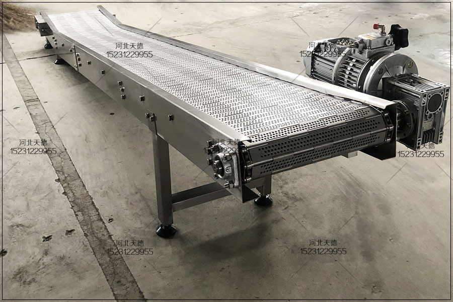 鏈板提升機(jī)